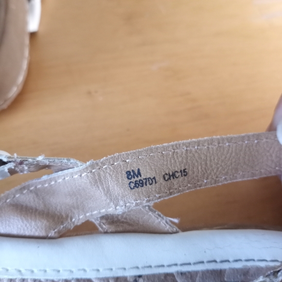 B.O.C Born White Breaded Toe Slingback Sandals Sz 8 - Picture 8 of 8